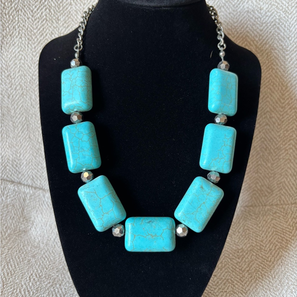 Turquoise Beaded Necklace